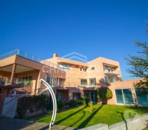 Apartamentos a venda Vila Nova de Gaia - Fotos para Moradia Isolada venda T6 4 Frentes ( sendo que 2 voltadas a Sul